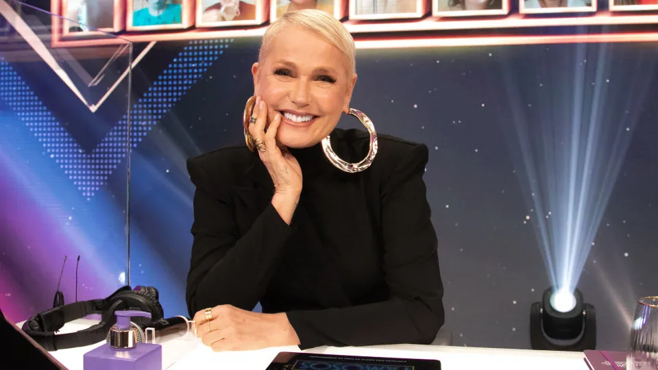 Xuxa revela hábitos incomuns herdados dos tempos na TV Xuxa revela hábitos incomuns herdados dos tempos na TV
