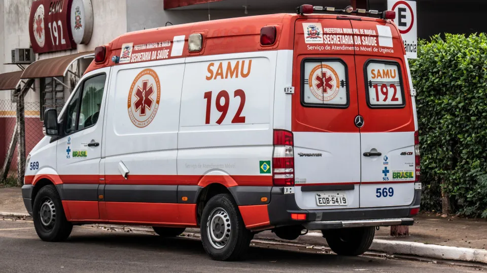 Morre jovem baleado ao tentar proteger namorada em assalto na zona sul de São Paulo Morre jovem baleado ao tentar proteger namorada em assalto na zona sul de São Paulo