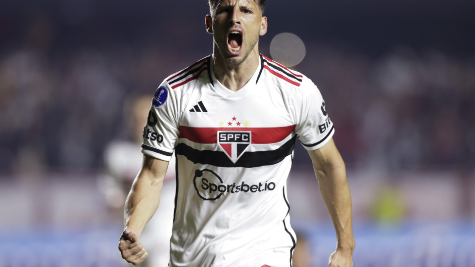 São Paulo entra em acordo com Calleri, e renovação fica pela assinatura