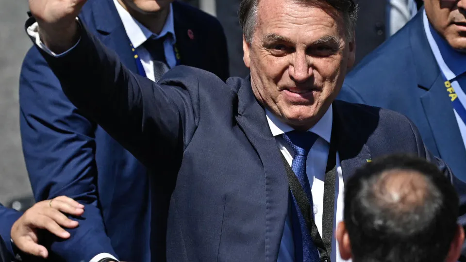 Maioria vê tentativa de golpe e participação de Bolsonaro nos atos, aponta Genial/Quaest Maioria vê tentativa de golpe e participação de Bolsonaro nos atos, aponta Genial/Quaest