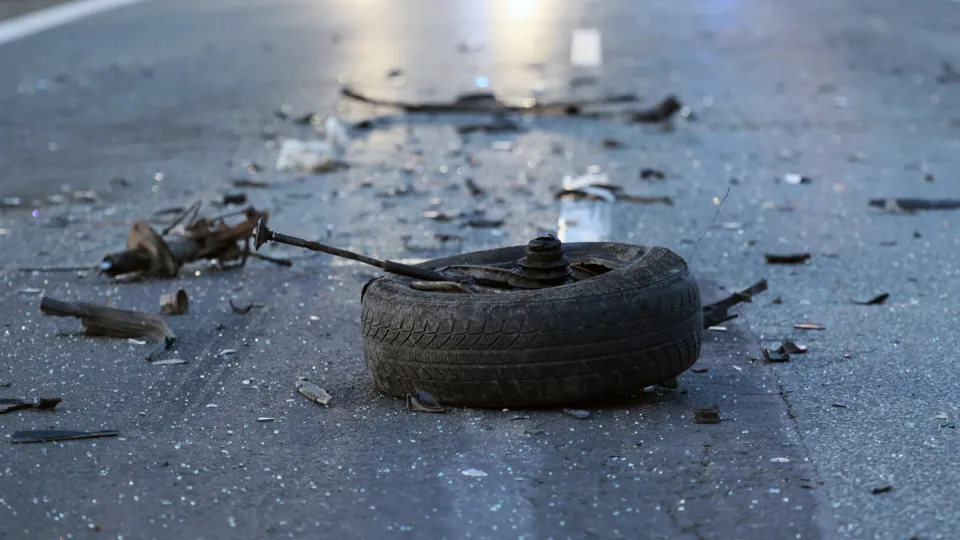 Jovem morre em acidente voltando do próprio aniversário em SP Jovem morre em acidente voltando do próprio aniversário em SP