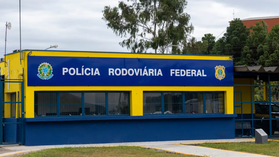 Homem morre em acidente duas horas após comprar Porsche no RS