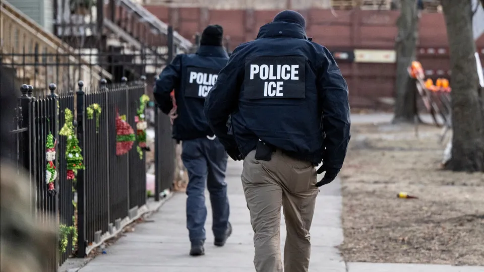 PF retira credencial de americano após governo Trump mandar delegado brasileiro deixar EUA PF retira credencial de americano após governo Trump mandar delegado brasileiro deixar EUA