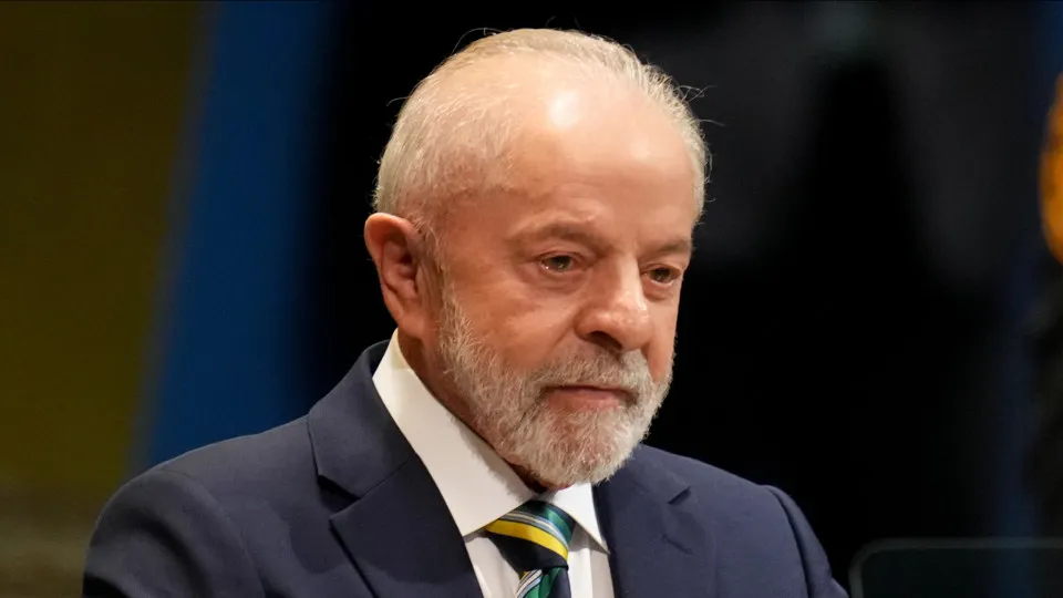 Ao menos 18 ministros vão deixar o governo até o dia 2, diz Lula Ao menos 18 ministros vão deixar o governo até o dia 2, diz Lula