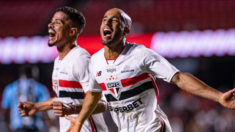 São Paulo tenta voltar a vencer após um mês em ‘jogo da vaga’ na Sul-Americana São Paulo tenta voltar a vencer após um mês em ‘jogo da vaga’ na Sul-Americana