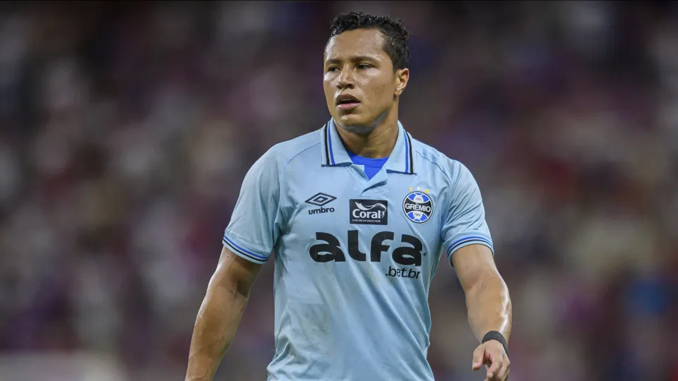 Cirurgia de Marlon é bem sucedida e jogador do Grêmio deve ter alta neste domingo Cirurgia de Marlon é bem sucedida e jogador do Grêmio deve ter alta neste domingo