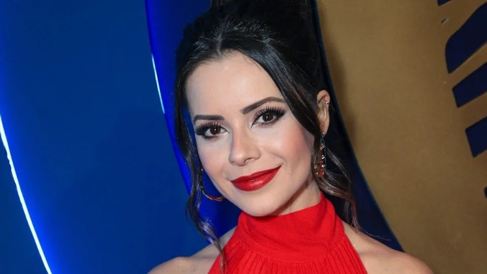 Celebridades com mais de 30 anos que ainda parecem adolescentes
