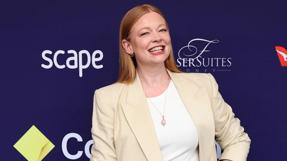Atriz de ‘Succession’, Sarah Snook estrelará minissérie de ‘Os Passáros’, clássico de Hitchcock Atriz de ‘Succession’, Sarah Snook estrelará minissérie de ‘Os Passáros’, clássico de Hitchcock