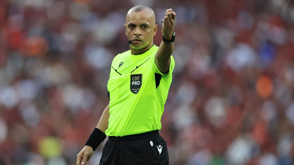 Árbitro brasileiro vai apitar hoje o jogo de abertura da Copa de 2026 Árbitro brasileiro vai apitar hoje o jogo de abertura da Copa de 2026