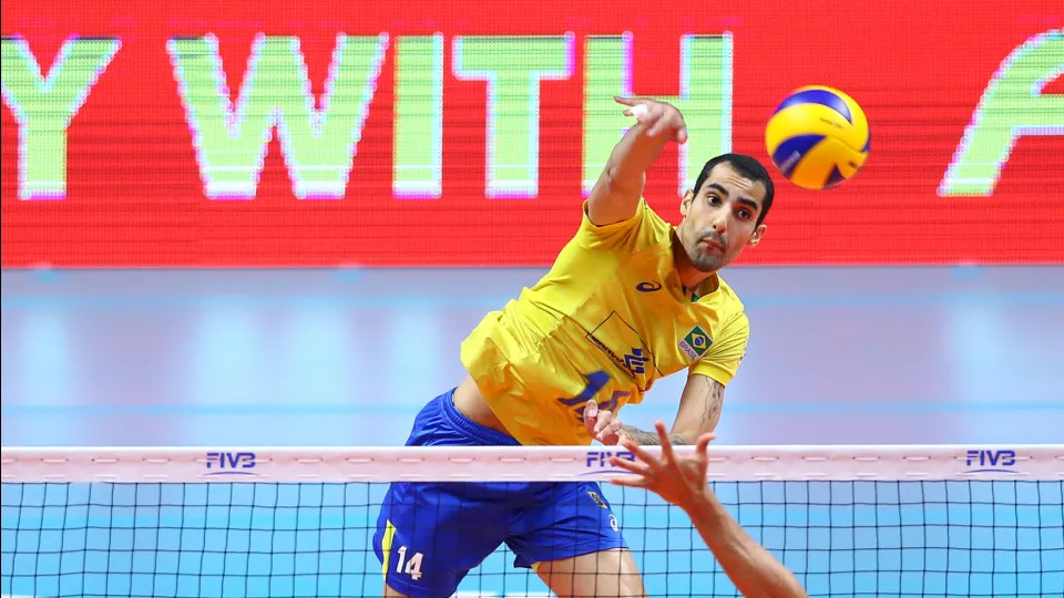 Brasil vira sobre a Argentina e segue invicto na Liga das Nações de vôlei Brasil vira sobre a Argentina e segue invicto na Liga das Nações de vôlei