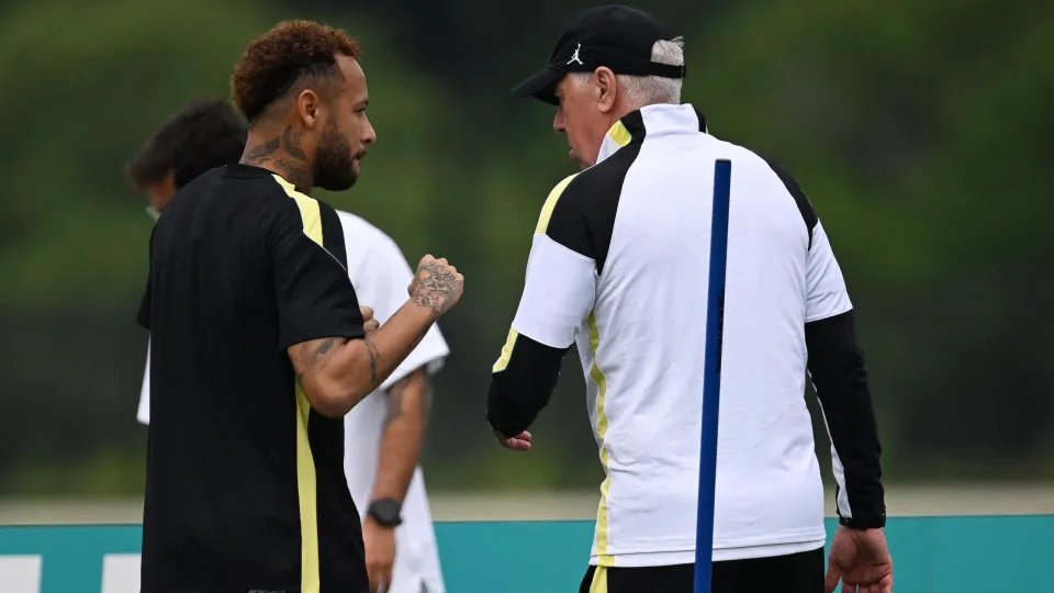 Neymar não viaja com a Seleção e está fora do jogo com o Haiti Neymar não viaja com a Seleção e está fora do jogo com o Haiti