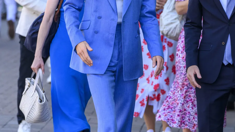 Kate Middleton surpreende fãs na fila de Wimbledon; veja as fotos