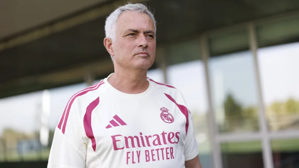 Mourinho inicia nova era no Real Madrid e manda recado à torcida