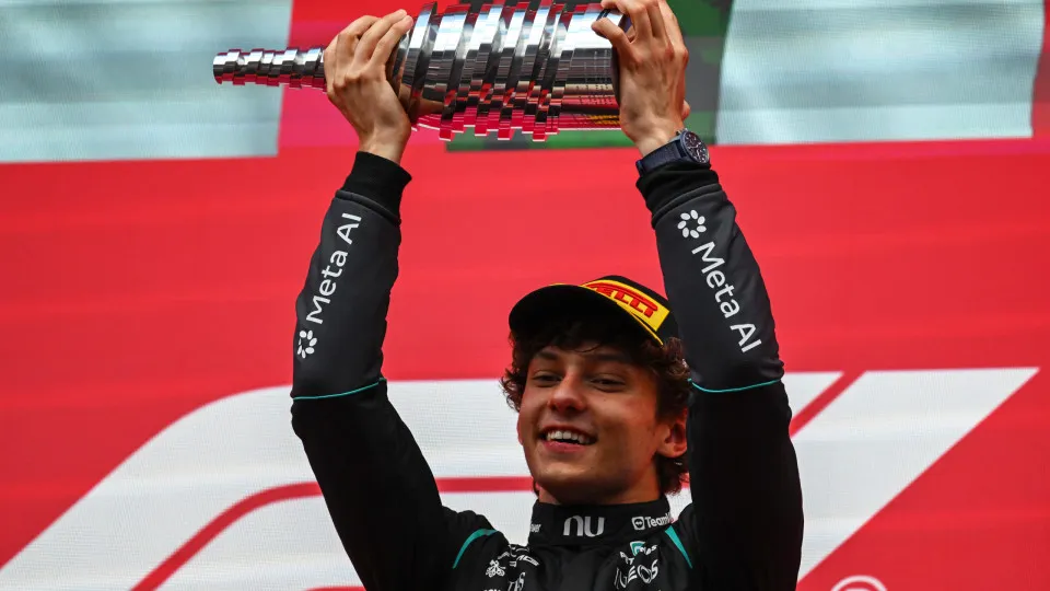 Kimi Antonelli vence, Russell bate e Bortoleto é oitavo no GP da Bélgica Kimi Antonelli vence, Russell bate e Bortoleto é oitavo no GP da Bélgica