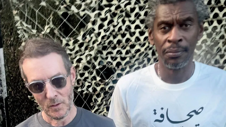 Massive Attack é detido após show com bandeira da Palestina em Singapura