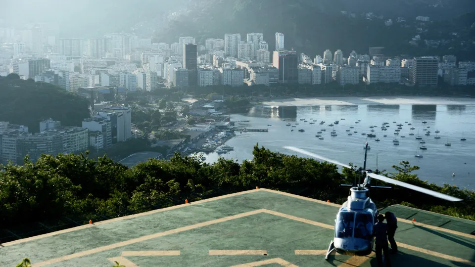 MPF pede ações de segurança para voos de helicóptero no Rio de Janeiro