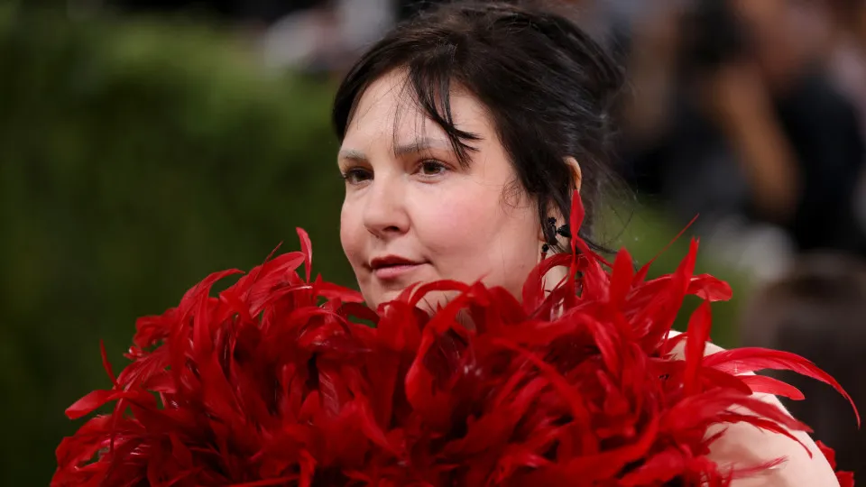 Lena Dunham anuncia nascimento de sua primeira filha