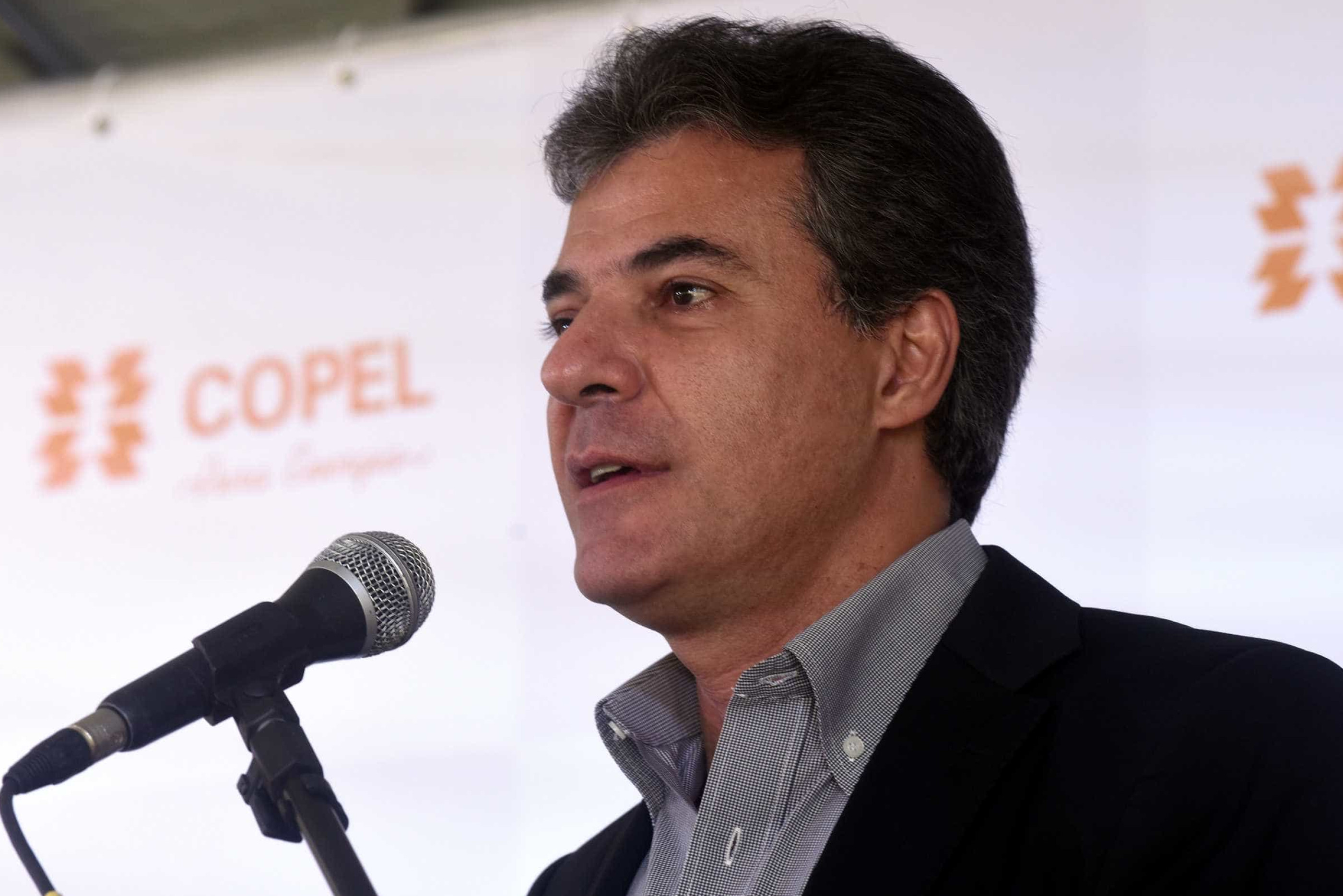 Justiça bloqueia até R$ 166 milhões de Beto Richa, esposa e filho