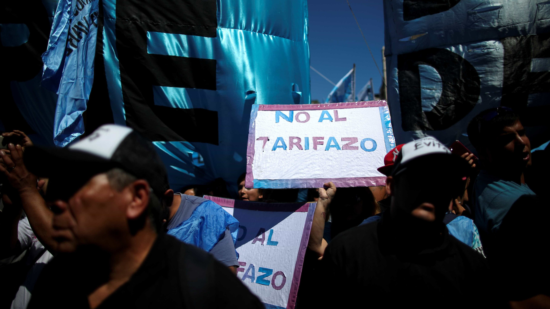 Protestos contra inflação param Buenos Aires