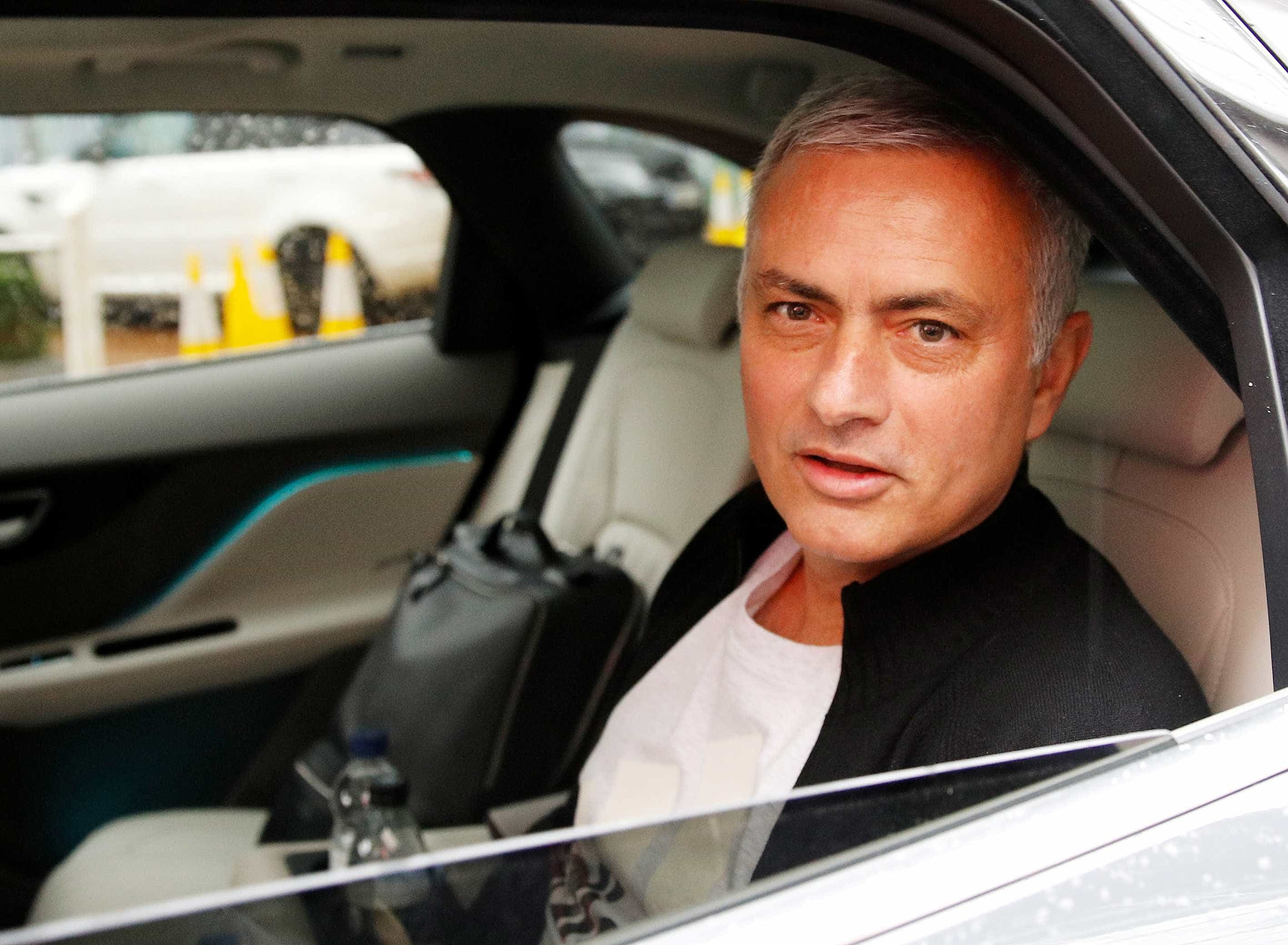 Demiss&atilde;o de Mourinho custou R$ 95 milh&otilde;es ao Manchester United
